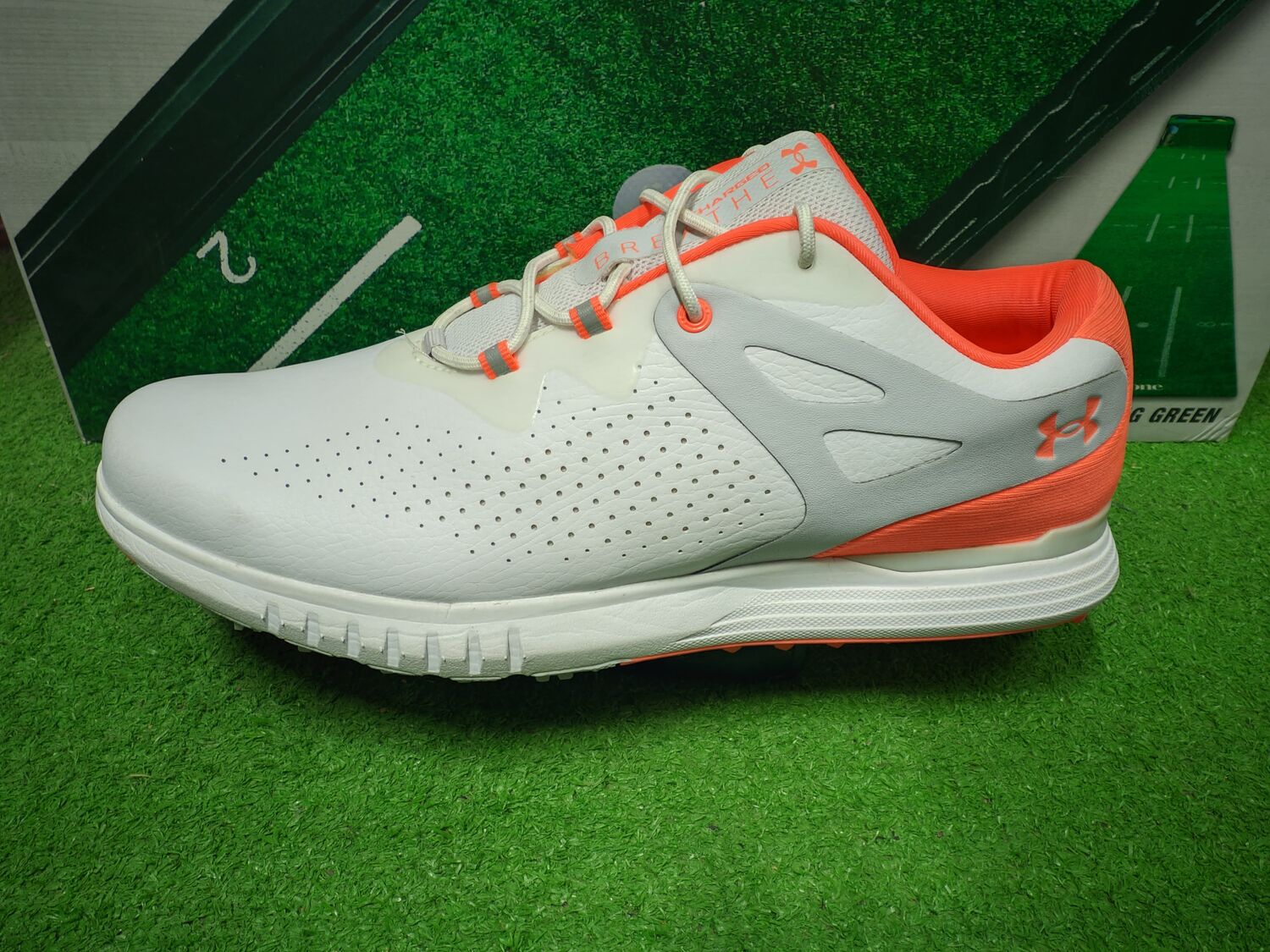Under Armour UA Charged Breathe Spikeless Talla 9